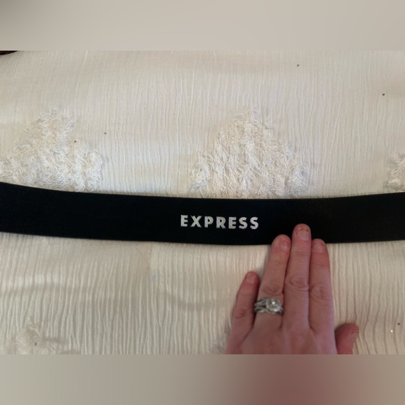 Express Croc Embossed Leather Belt- Size Large - Picture 5 of 6